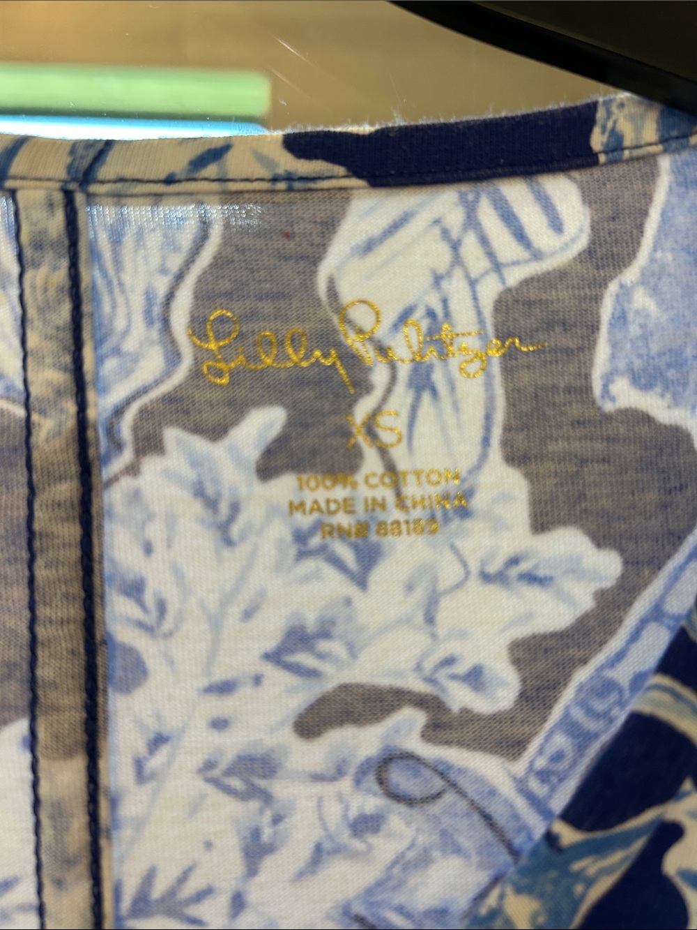 Lilly Pulitzer Navy & White Floral Top - Picture 2 of 5